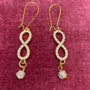 Elegant Gold tone Infinity Drop crystal Earrings NWOT